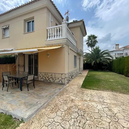Vila Gaudi Nova Oliva